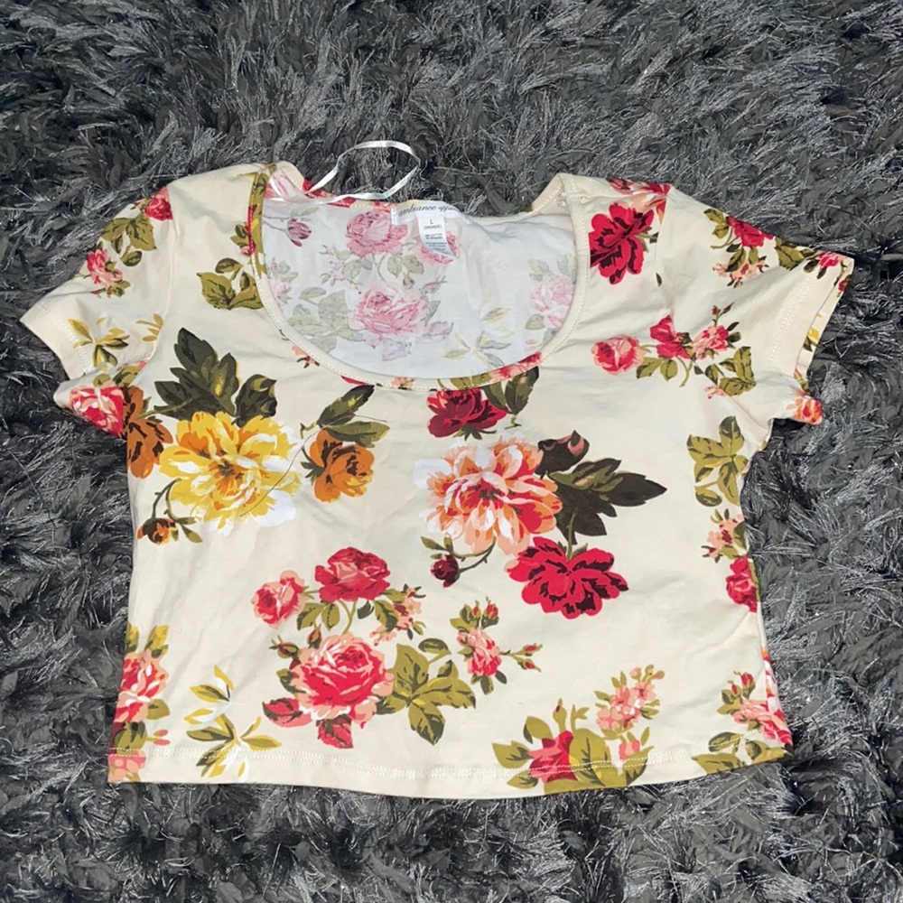 FLOWER CROP TOP